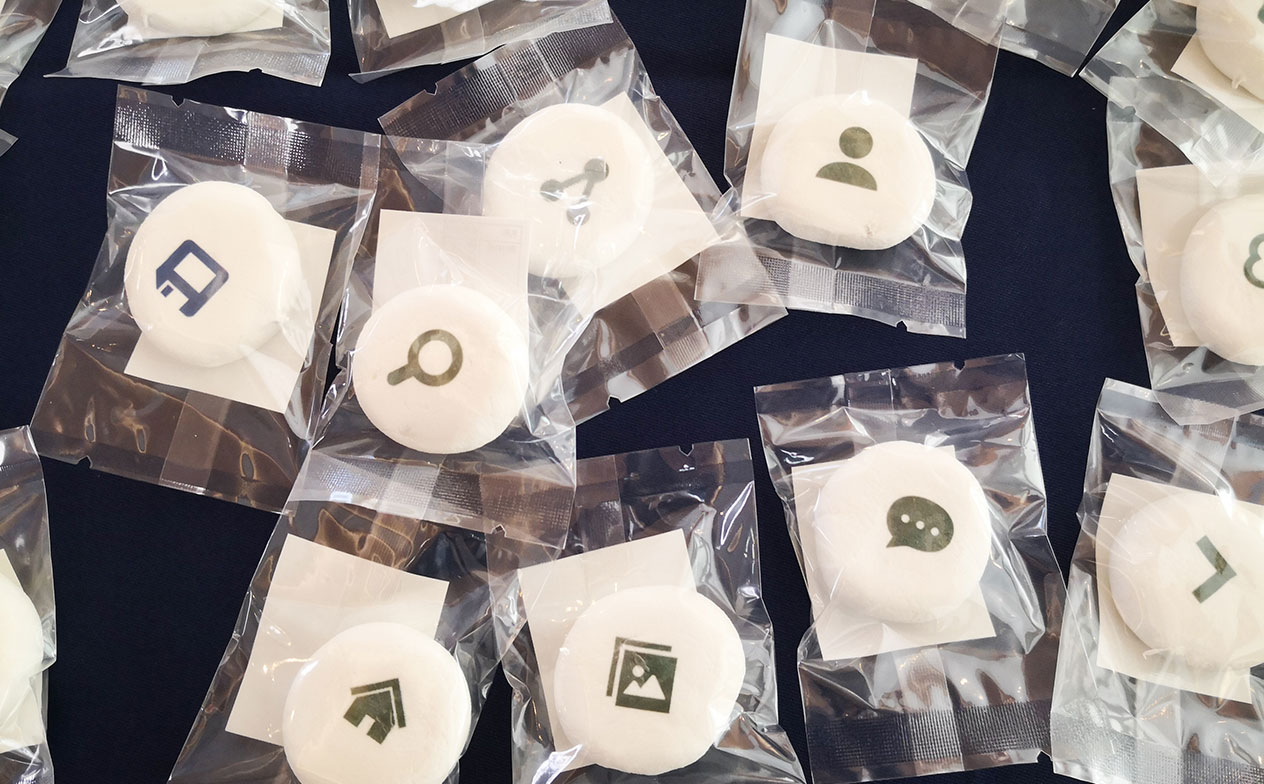 写真：アイコンつきのマシュマロがたくさん並んでいる